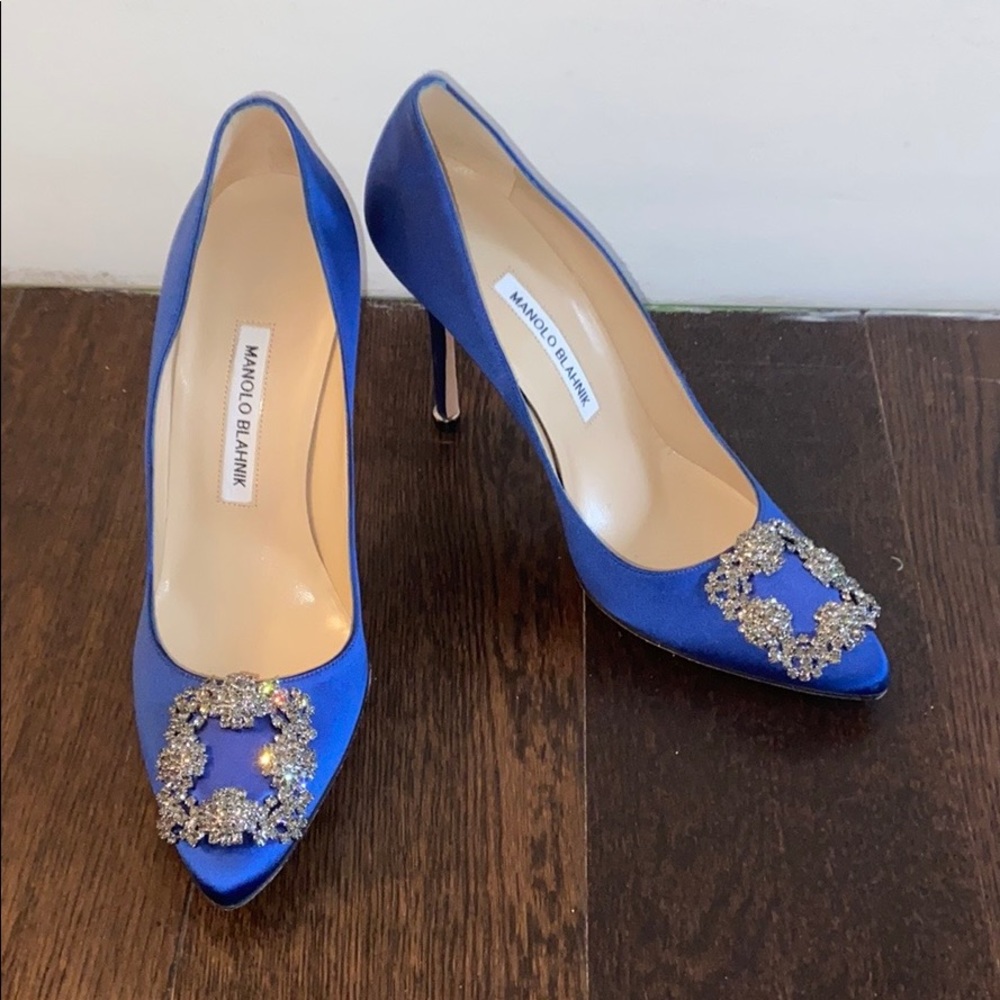 Manolo hangisi blue satin 39